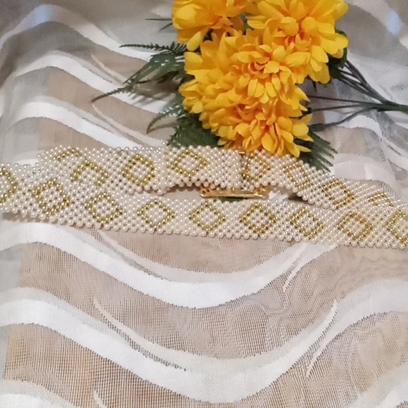 Stunning Gold & White Pearl Belt - Picture 5 of 16